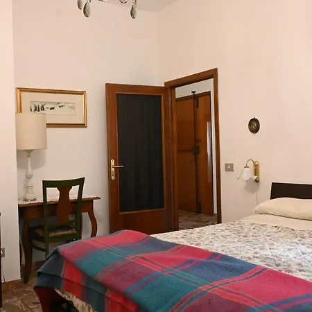 F008 - Fano, Bilocale A 200 Mt Dalla